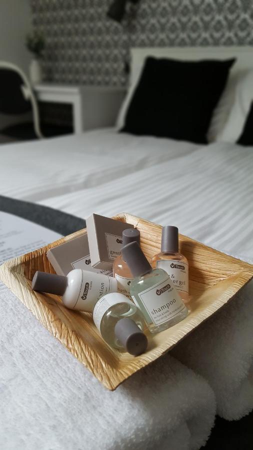 Pasta Factory Guest Rooms Голвей Екстер'єр фото